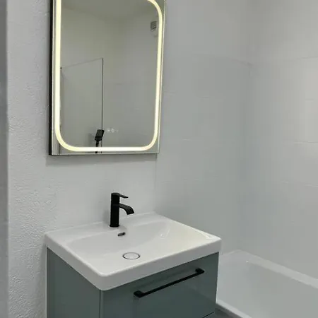 Le Clop D'alep * Muret