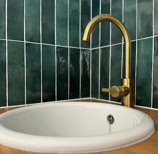 Le Clop D'alep Apartment Muret