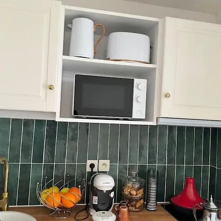 Le Clop D'alep Muret